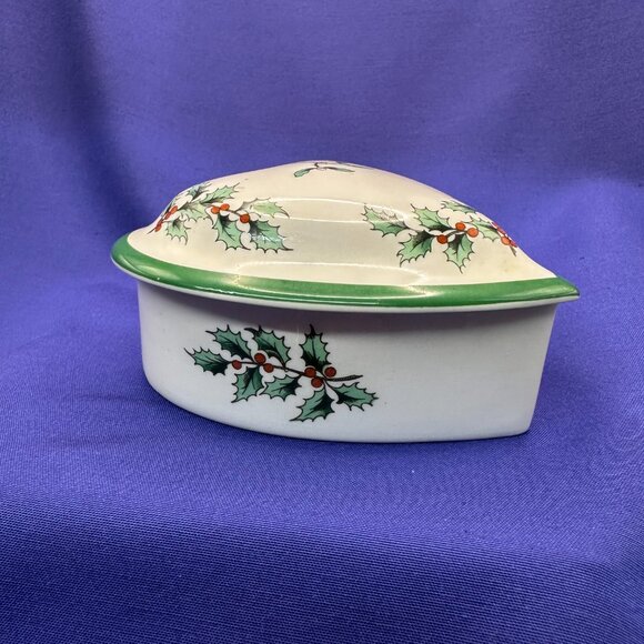 Spode Christmas Tree Heart-Shaped Covered Box Made in England - Picture 5 of 14